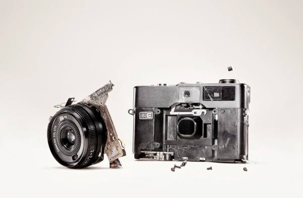 Photograph Daniel Grizelj Broken Camera on One Eyeland